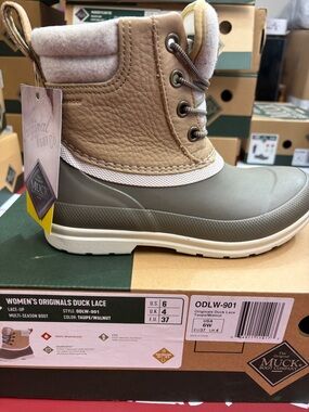 Muck Boot Company Women's Duck Lace Boot - Taupe/Walnut NIB
